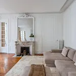 Luxury And Comfort Champs Elysees District