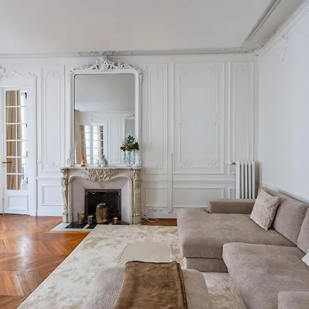 Luxury And Comfort Champs Elysees District Apartment Paris